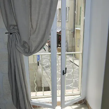 Vieille Ville, 1 Bedroom Apt, Max 2 Adults&2 Kids Appartement *