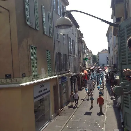 Vieille Ville, 1 Bedroom Apt, Max 2 Adults&2 Kids Appartement