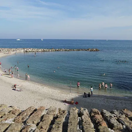 Vieille Ville, 1 Bedroom Apt, Max 2 Adults&2 Kids * Antibes
