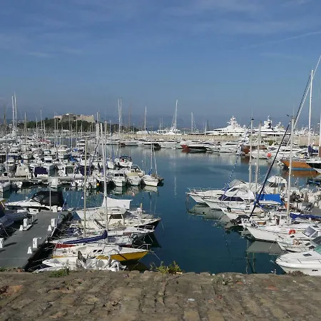 Vieille Ville, 1 Bedroom Apt, Max 2 Adults&2 Kids * Antibes