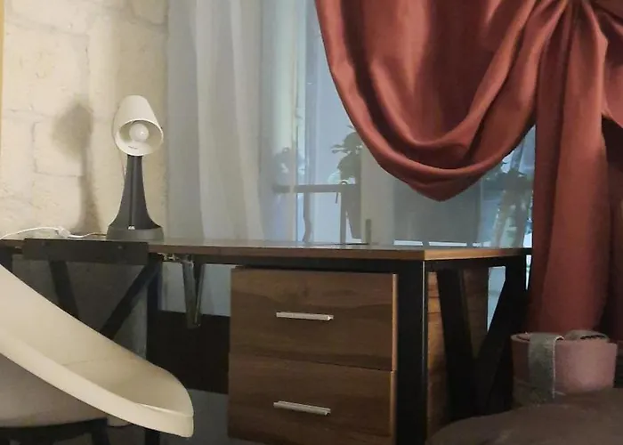 Vieille 1 - Luca's Apartment, 1 Bedroom, Max 2 Adults And 2 Kids Apartament Antibes